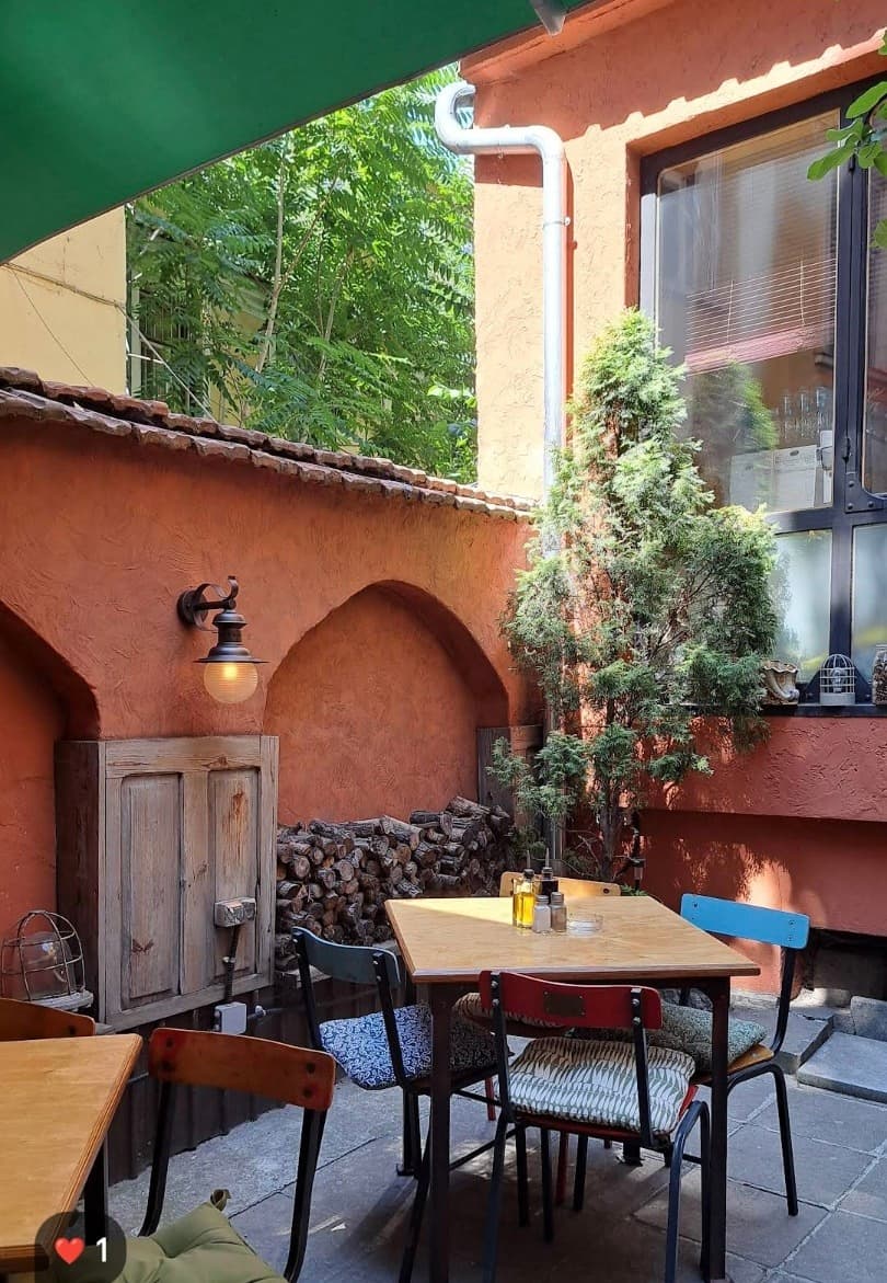 The cozy terrace at The Friendly Bear Sofia